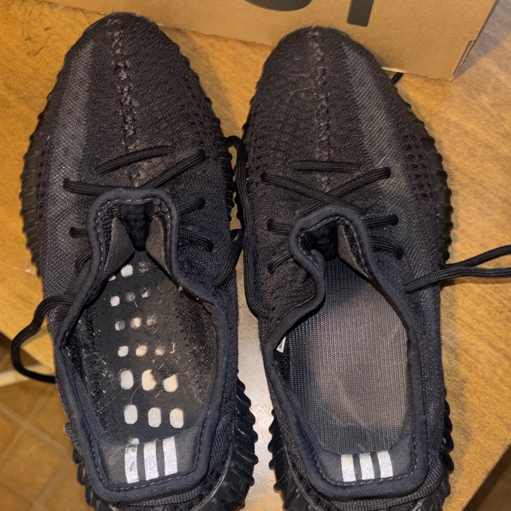 YZY 350 V2